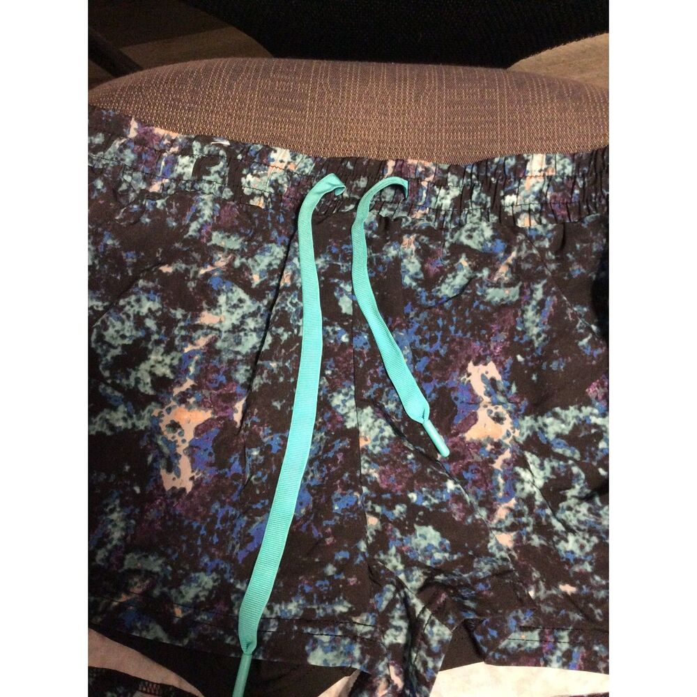 Fabletics Large Print Drawstring Shorts Workout L… - image 7